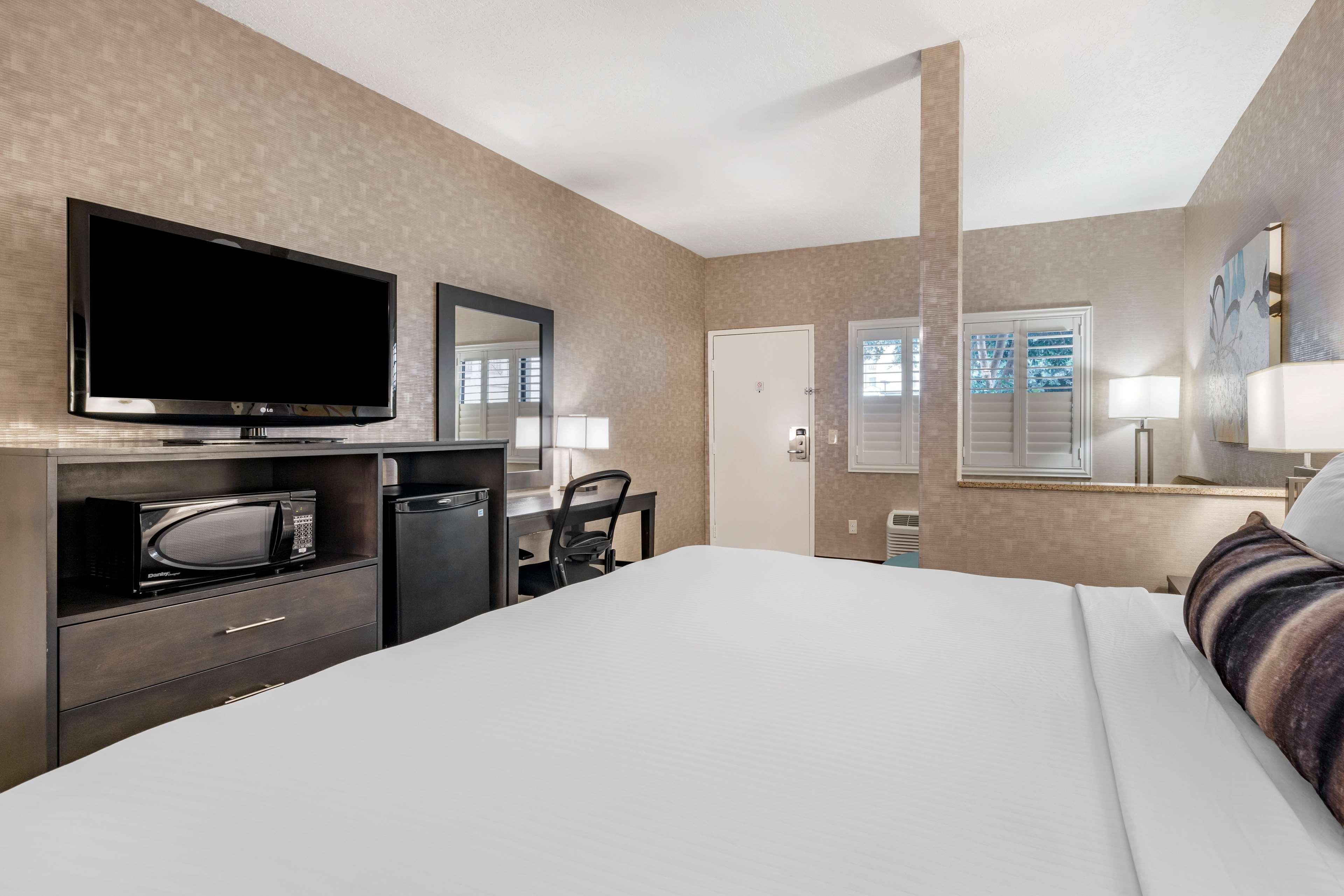 BEST WESTERN PLUS PARK PLACE INN MINI SUITES 3⋆ ANAHEIM, UNITED